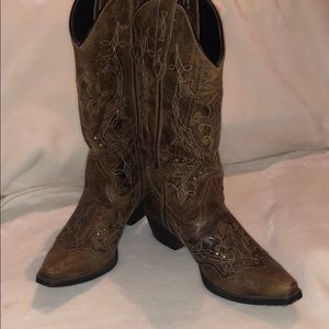 Women’s boots